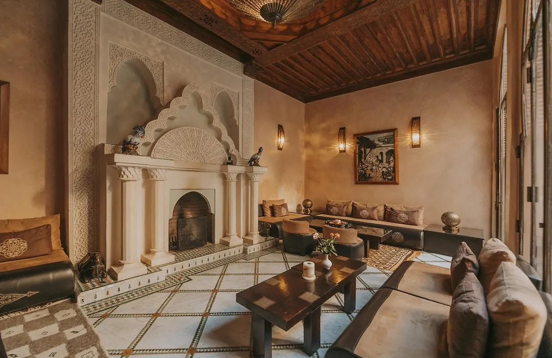 Riad Le Perroquet Bleu Suites & Spa-1