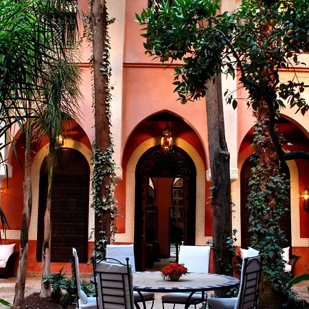 Riad Le Perroquet Bleu Suites & Spa-2